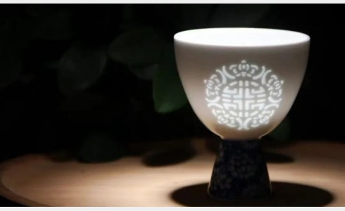 英国骨瓷镶金边？景德镇白瓷惊呆甲方