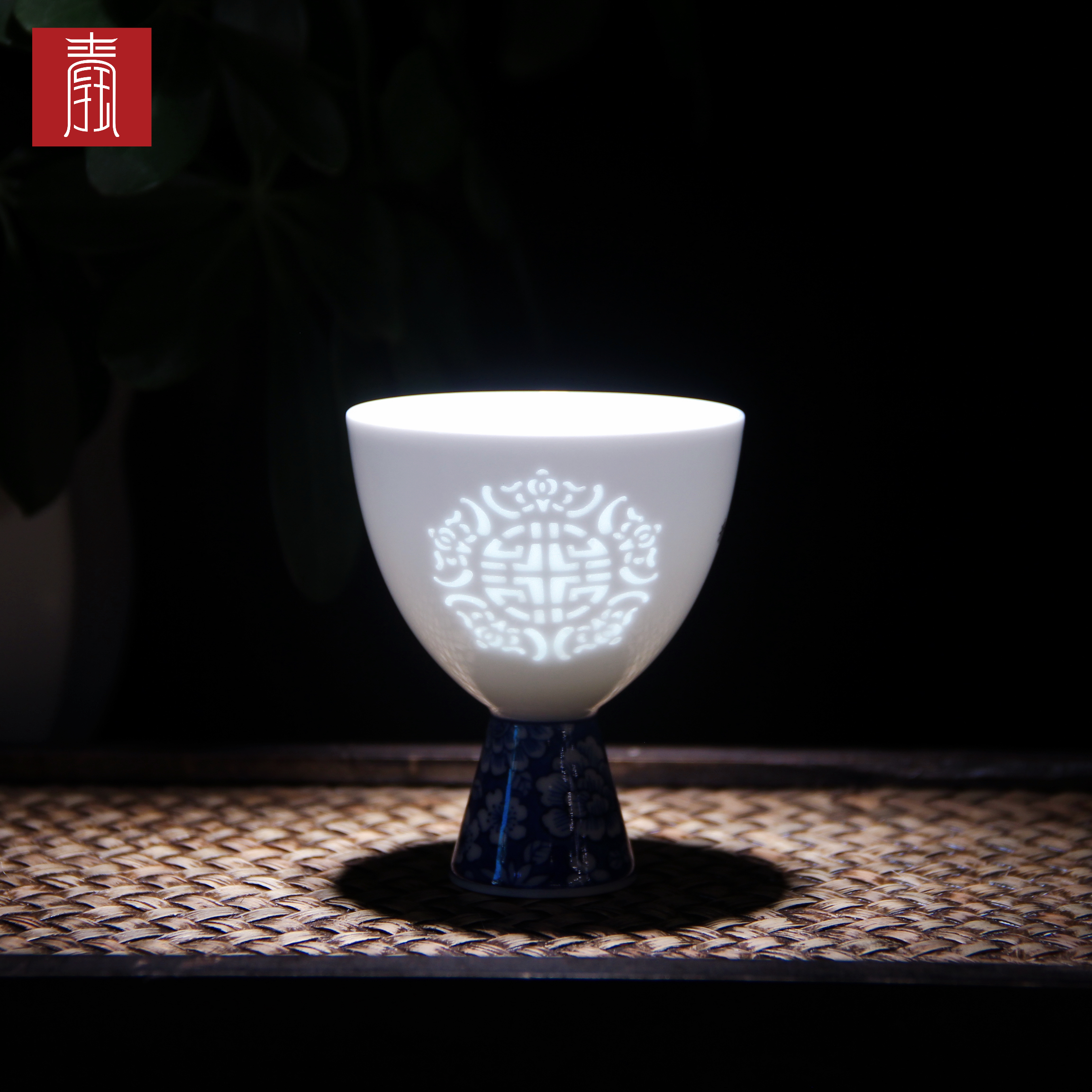 景德钰青•私人定制【梅开五福青花瓷高脚主人杯】