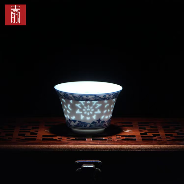 景德钰青•【青花玲珑缠枝莲纹茶器】