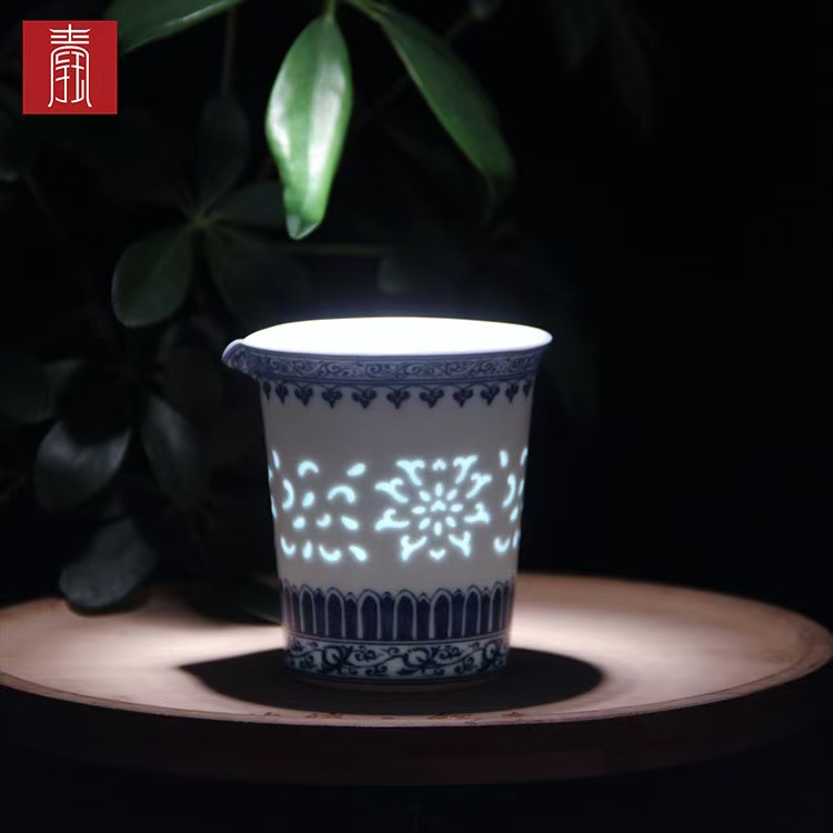 景德钰青•【青花玲珑缠枝如意茶器】