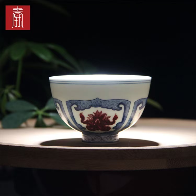 景德钰青•高品【八宝纹青花釉里红 】