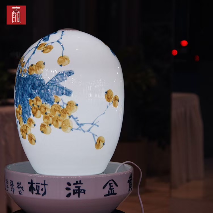 景德钰青·财源滚滚流水瓶【黄金满树】